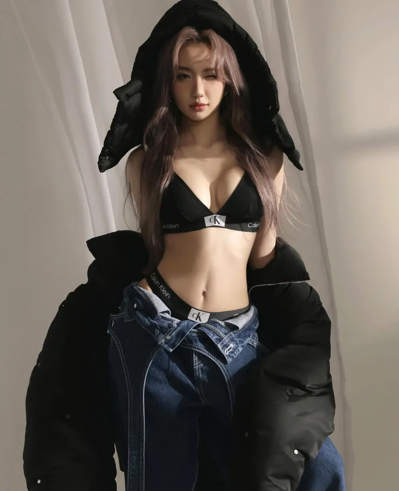 lê thị khánh huyền sexy nứng lồn