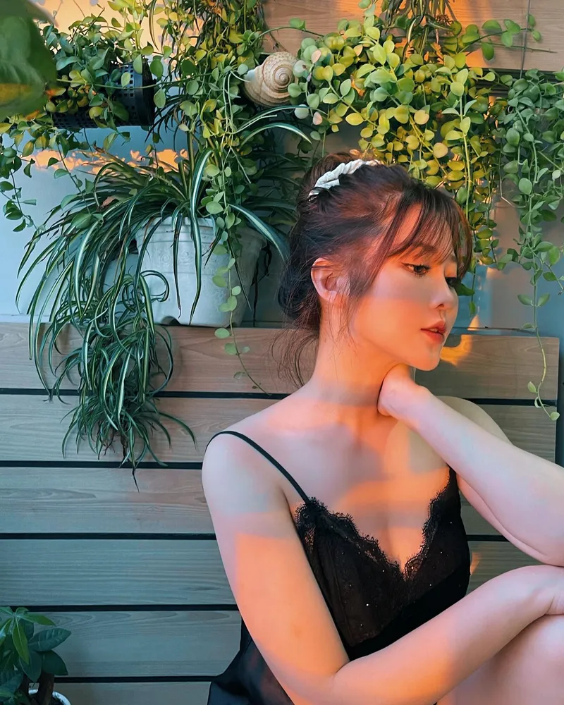 Ribi Sachi sexy cực dâm