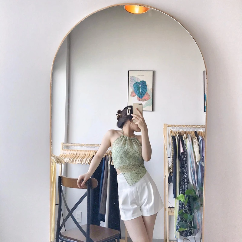 ảnh gái xinh mặc yếm che mặt