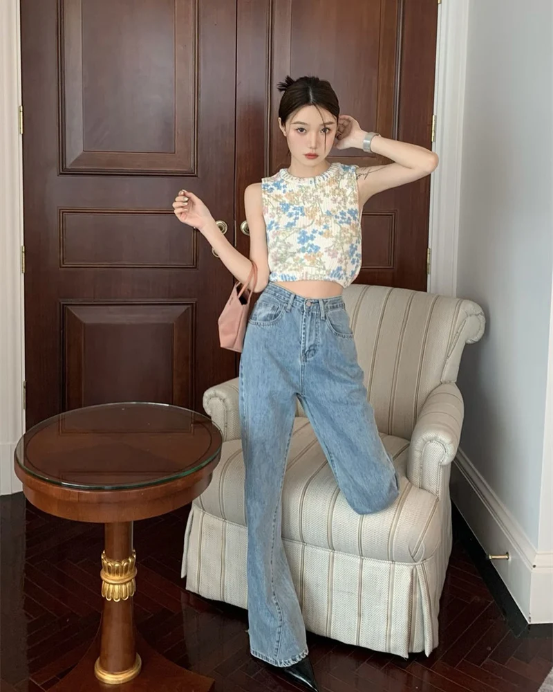 ảnh gái xinh mặc yếm hiện đại